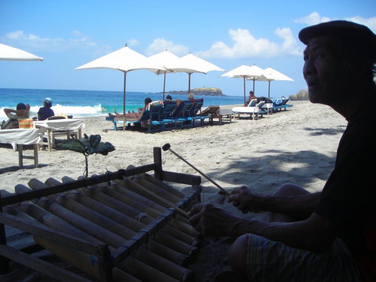 Genealogi (Kuasa) Pariwisata Bali