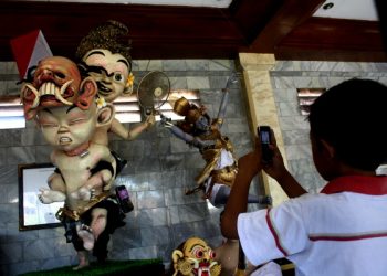 Dan, Kami pun Terpesona Ogoh-ogoh