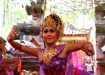Mahalnya Biaya Ujian Akhir Mahasiswa