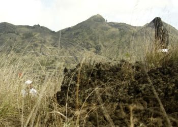Prosesi Unik Kaul di Gunung Batur