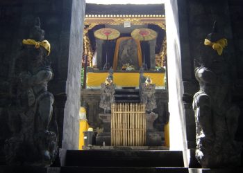 Mengenal Pura Bukit Dharma Durga Kutri Gianyar