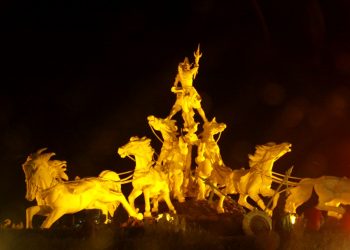 Patung untuk Mempercantik Arsitektur Bali