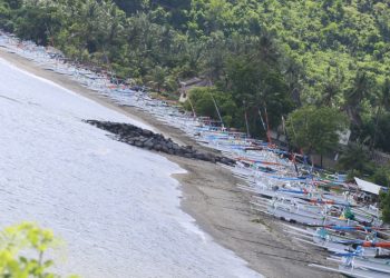 Agar Pariwisata Tak Meminggirkan Warga