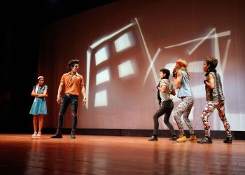 Bajak Laut Mabuk Laut