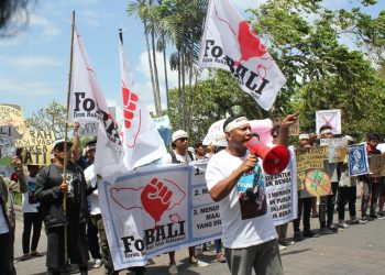 Hentikan Upaya Legalisasi Reklamasi Teluk Benoa