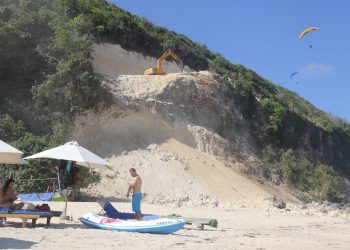 Tebing Selatan, Benteng Terakhir dari Tsunami
