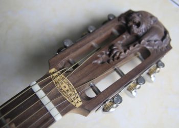 BlueBerry Gitar Berkelas Made in Bali
