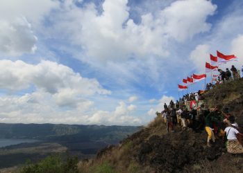 Melaspas Prasasti Geopark Gunung Batur