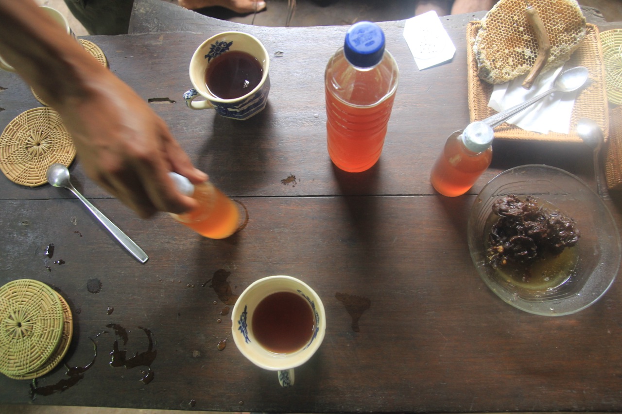 Madu Asli dari Tengah Hutan Tenganan