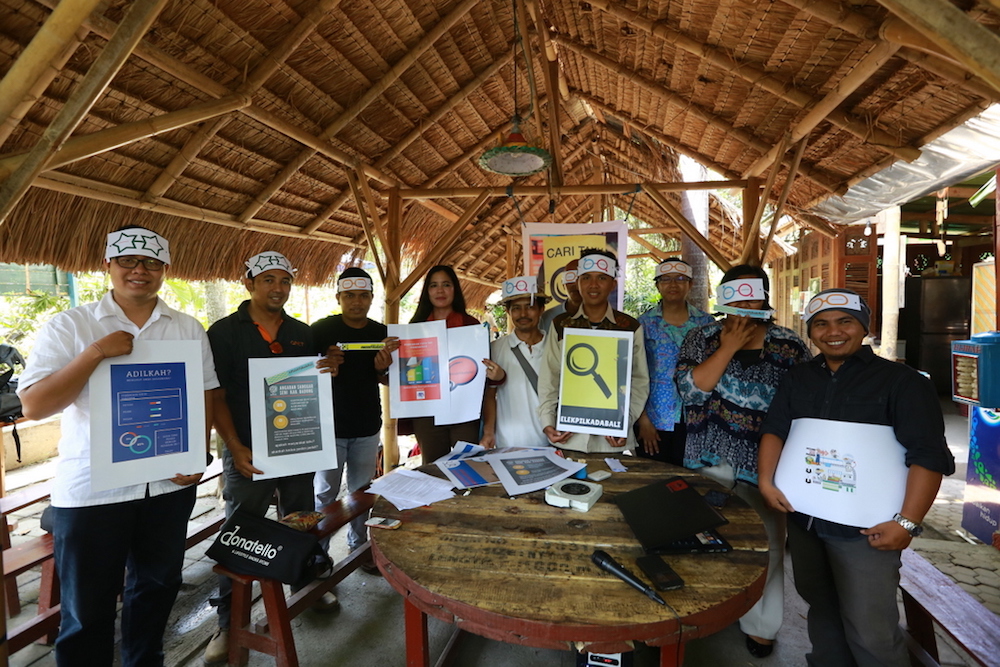 Warga Kampanyekan Melek Pilkada di Bali