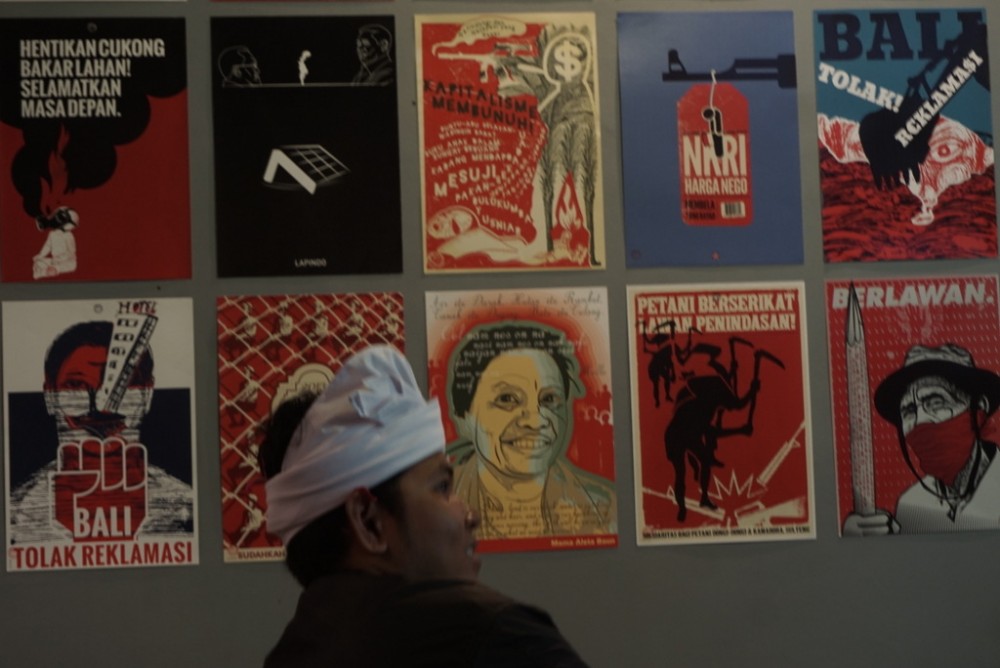 Alit Ambara, Menggerakkan Perlawanan Lewat Poster