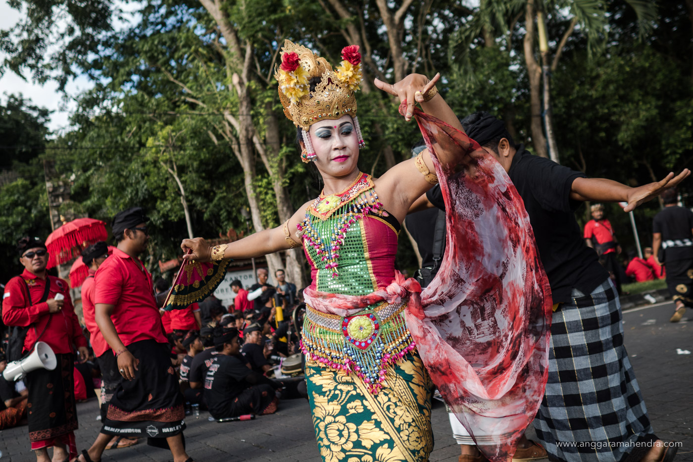 Biarkanlah Pesta Demokrasi ini tetap menjadi Pesta