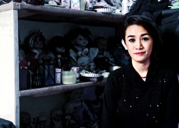 Queen Si Kolektor Boneka Arwah