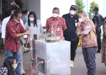 Test Drive Bahan Bakar dari Sampah Plastik
