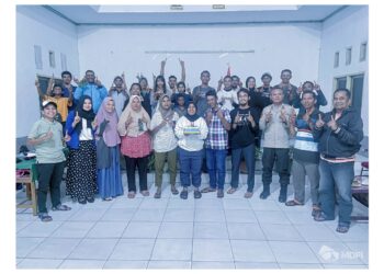Diskusi Lingkungan dengan Film di Kampung Nelayan