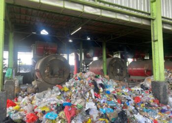 Bali Akan Bangun Pembangkit Listrik Tenaga Sampah Lagi. Mari Berkaca dari Negara Lain Dulu.