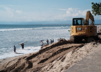 Abrasi yang tak Pernah Henti di Pantai Kuta
