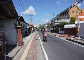 Ketika Hujan, Tajamkan Indera Pembau. Petrikor Tanah dan Beton Berdampak pada Masa Depan.